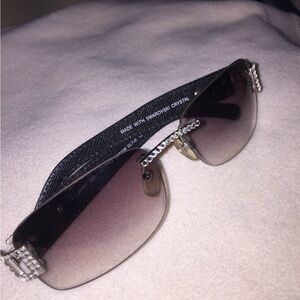 Sunglasses - NEW, no tags